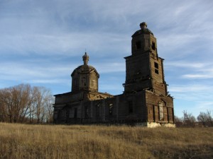 Село План. Церковь Троицы Живоначальной